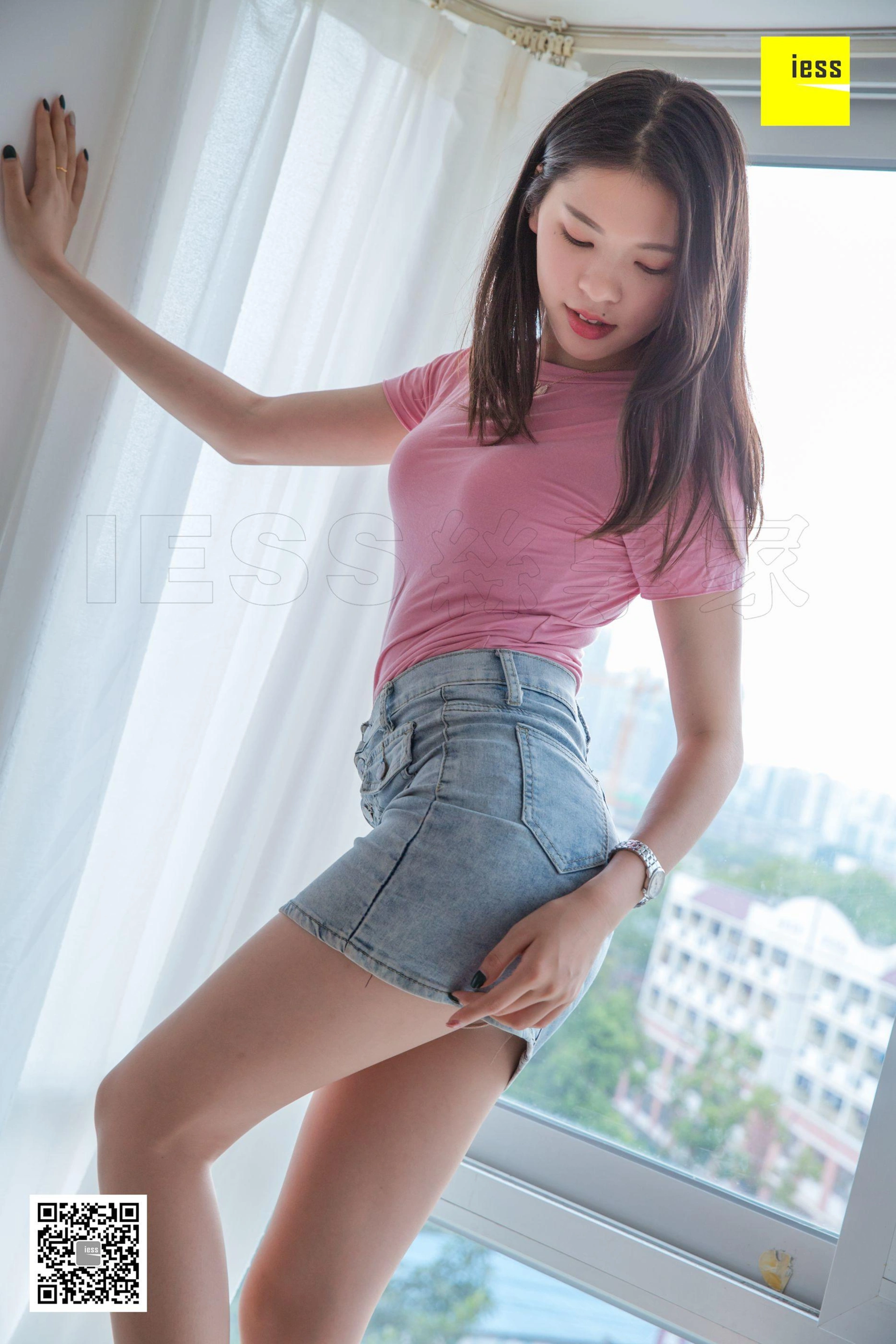 [IESS异思趣向] 2018.08.24 丝享家302:《飘窗下的怀春少女》七七 1
